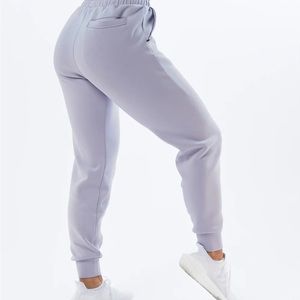 Alphalete ELMTS Relaxed Jogger Lilac